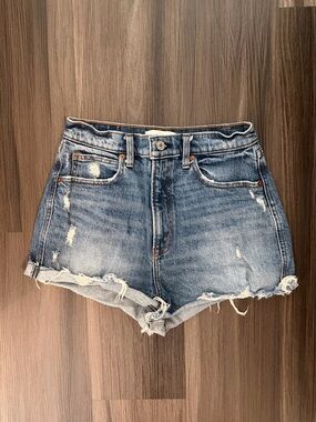 Abercrombie & Fitch The Mom Short Ultra High Rise